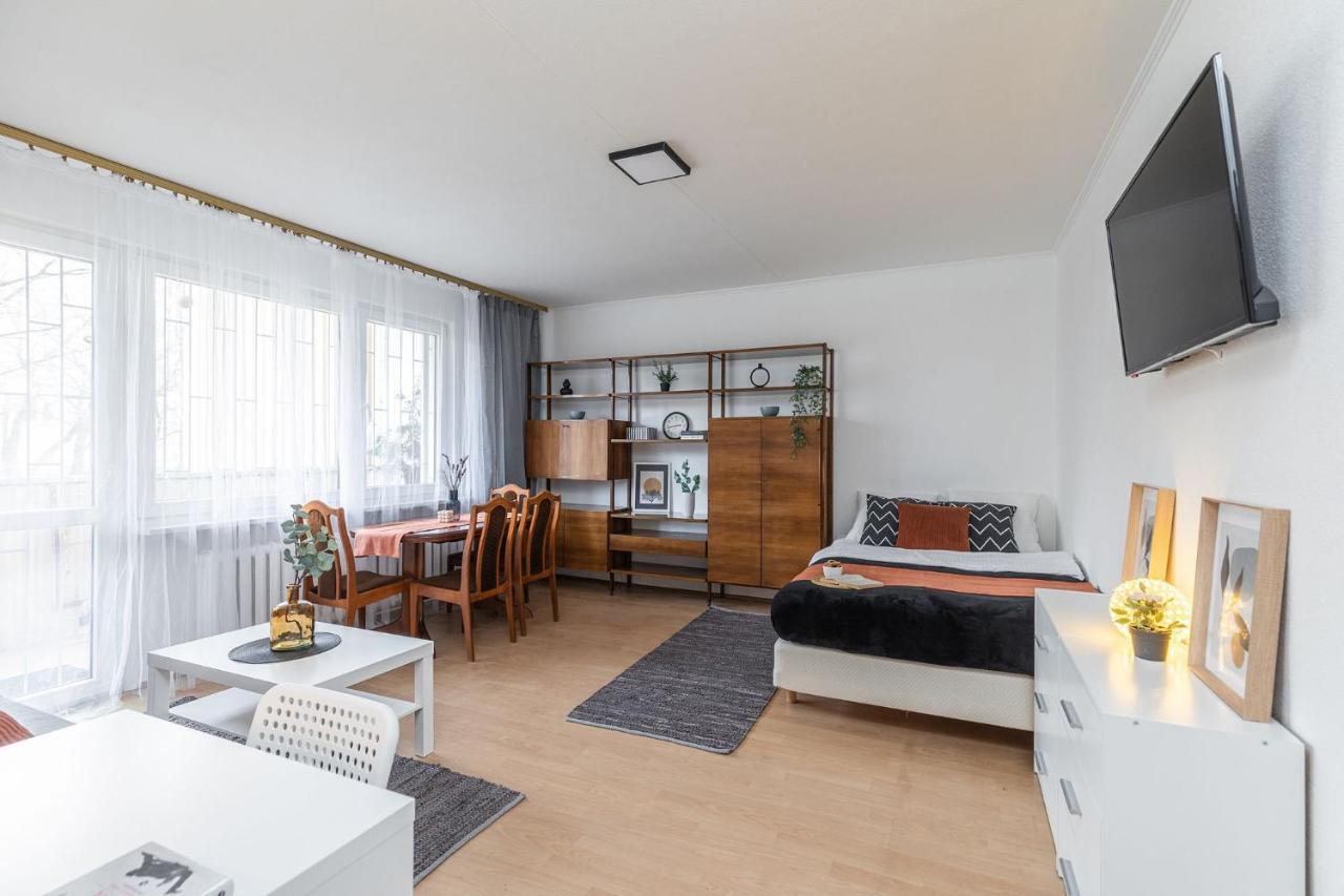 Room, Pirenejska 20 Cozy Rooms وارسو المظهر الخارجي الصورة