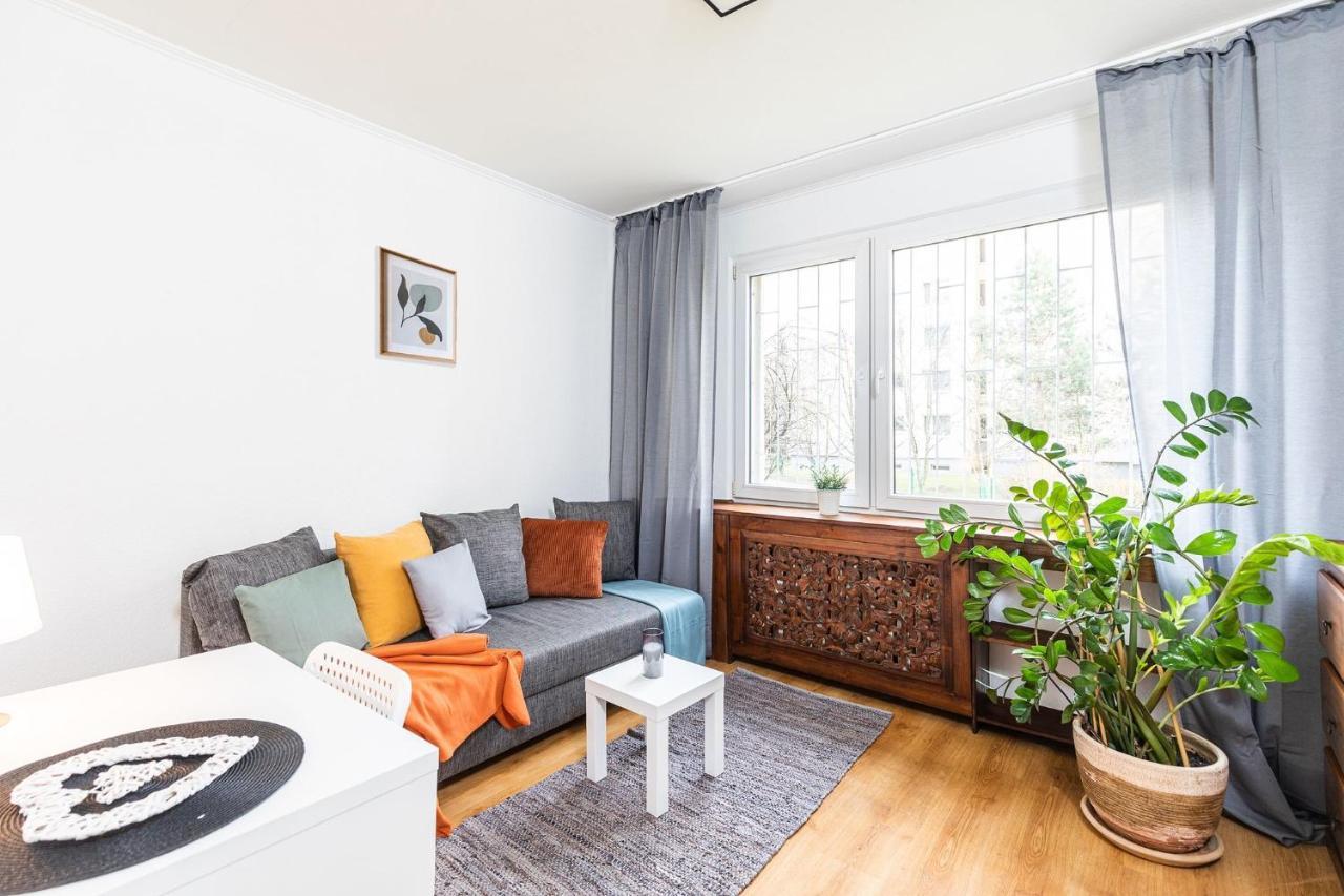 Room, Pirenejska 20 Cozy Rooms وارسو المظهر الخارجي الصورة
