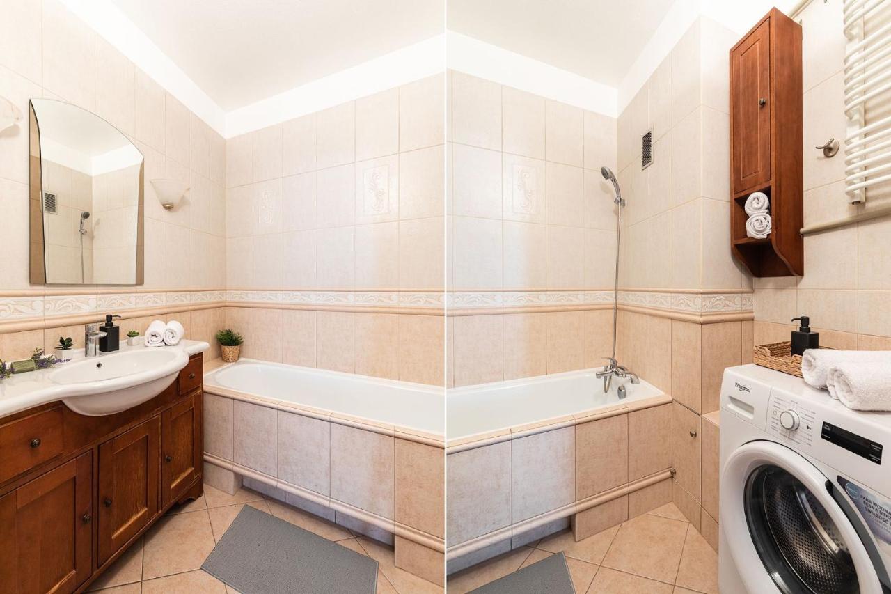Room, Pirenejska 20 Cozy Rooms وارسو المظهر الخارجي الصورة