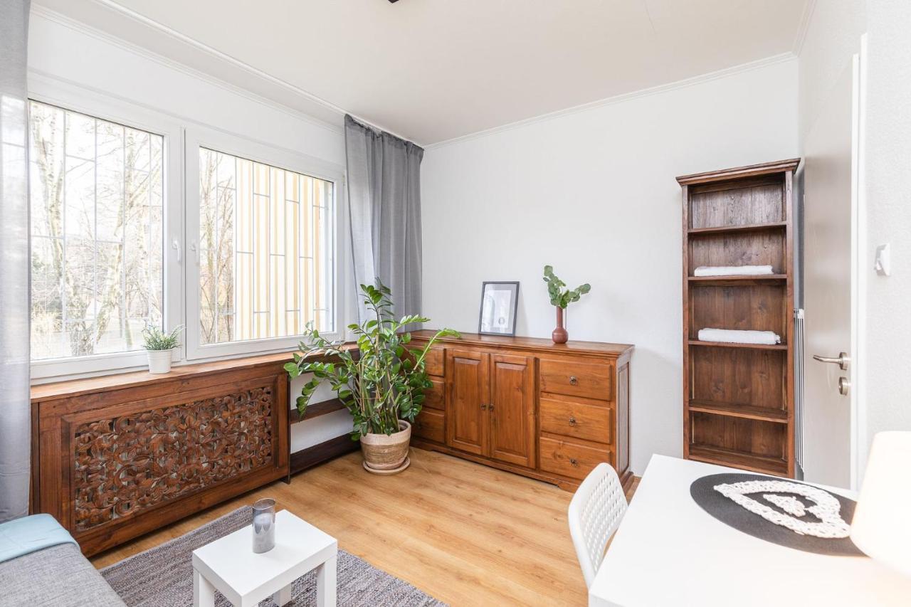 Room, Pirenejska 20 Cozy Rooms وارسو المظهر الخارجي الصورة